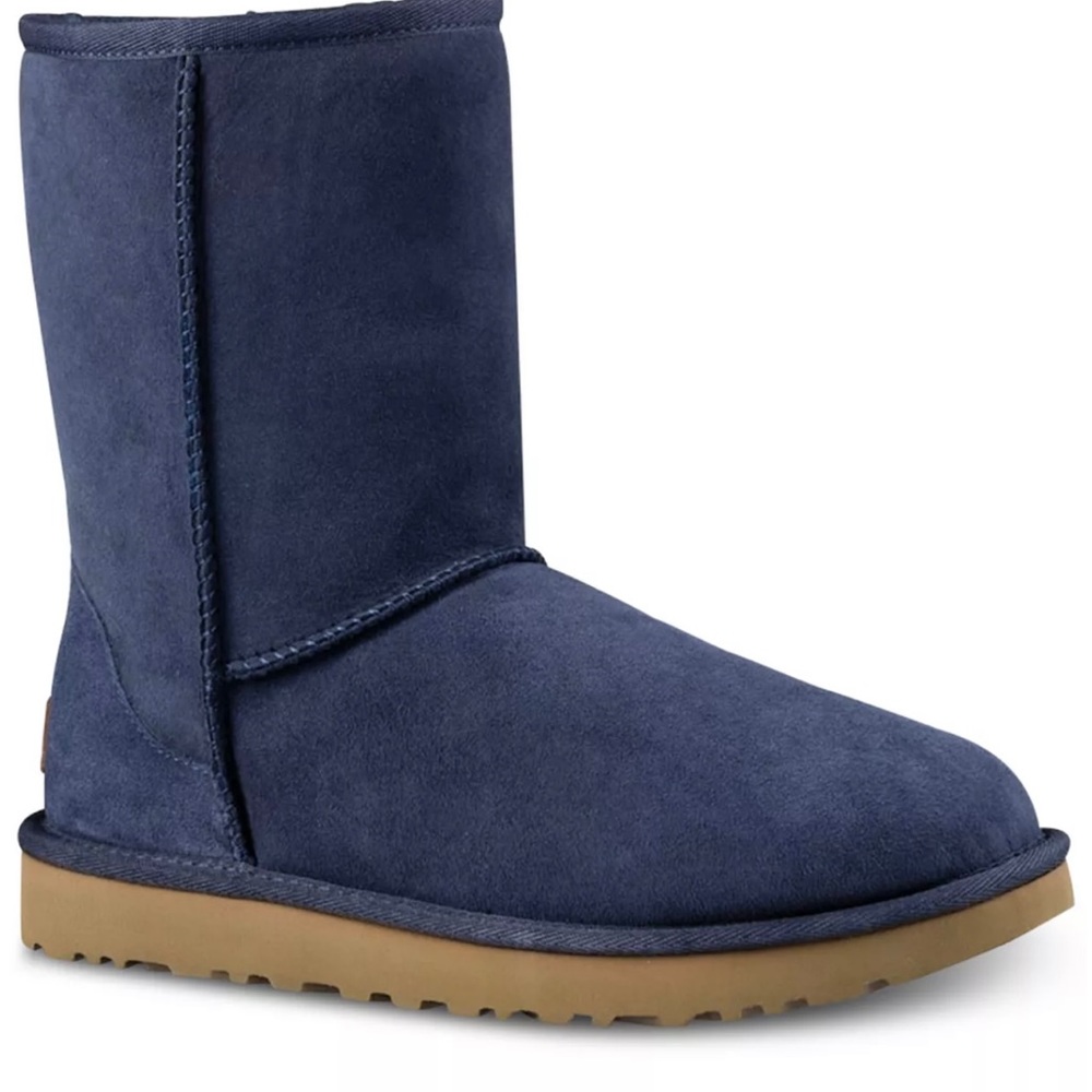 Ugg Women's Classic II Short Boots